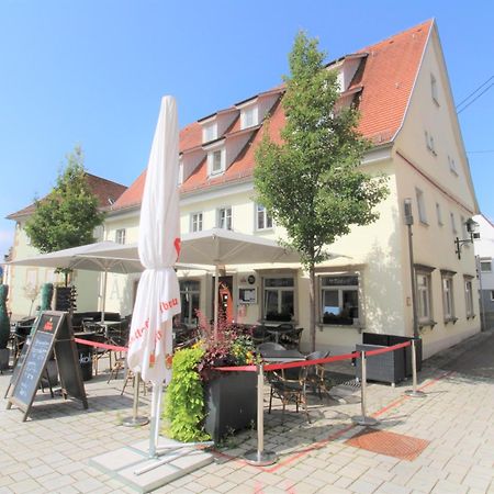 Hotel Adler Am Schloss Bonnigheim Eksteriør billede