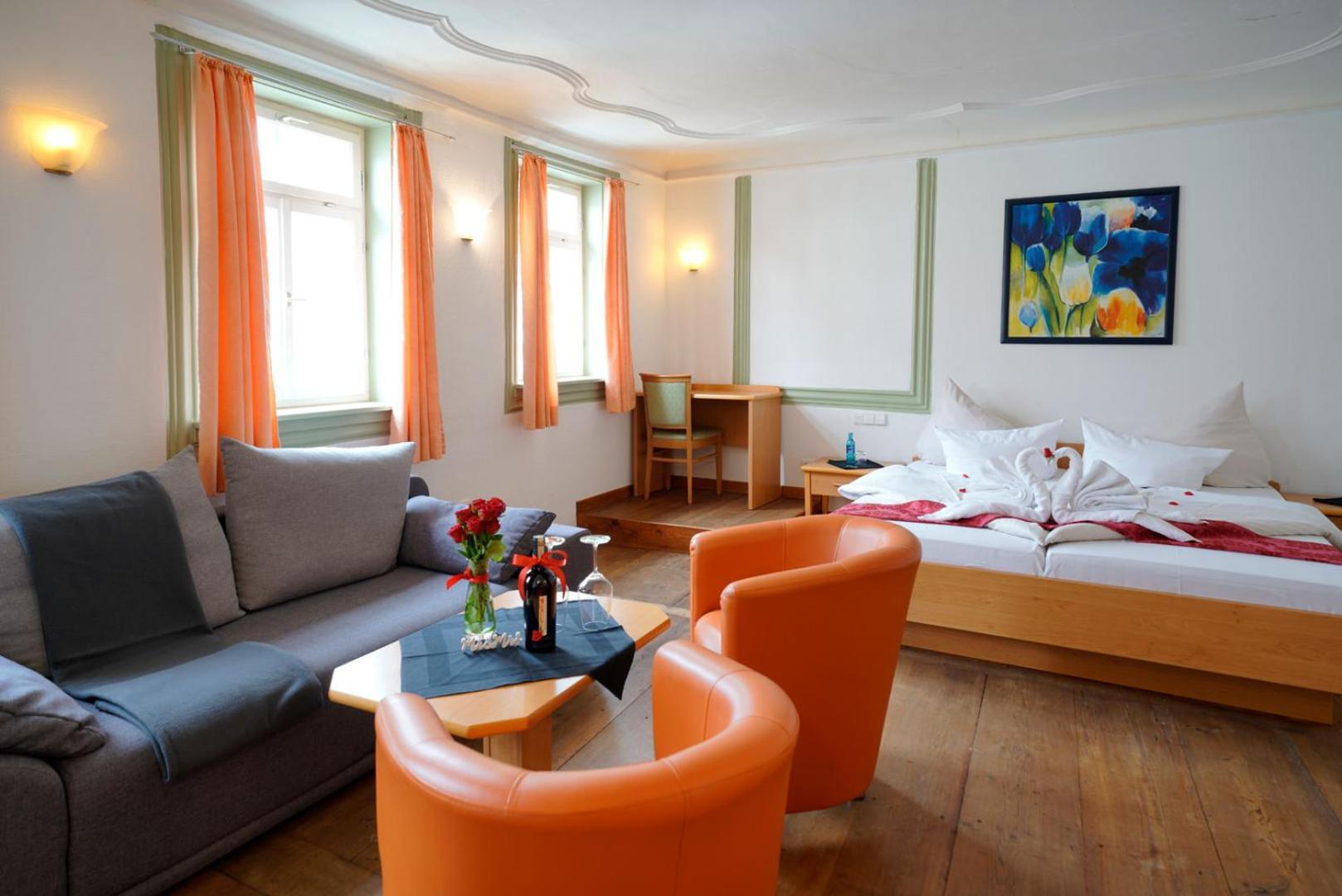 Hotel Adler Am Schloss Bonnigheim Eksteriør billede